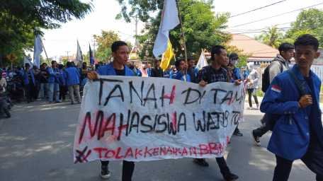 Mahasiswa Dan Masyarakat Kota Palu Kembali Tolak Kenaikan Harga BBM